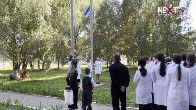 Еще 90 студентов надели белые халаты смотреть онлайн