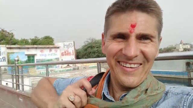 ВИДЕО - 164. ЯТРАХ ДХАРМА ТАТРА ДЖАЙЯ. ВРИНДАВАНА. ГОВАРДХАН