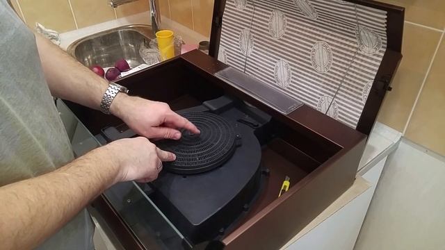 Установка и подключение кухонной вытяжки Elikor Davoline с угольным фильтром. Приобретена в Связном смотреть онлайн