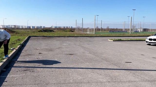 НЕУБИВАЕМЫЕ КРОССОВКИ - ЭКСПЕРИМЕНТЫ РОСТОВ смотреть онлайн