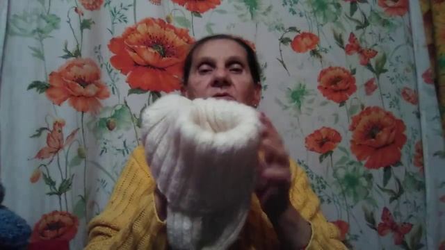 Что связала в декабре? А вот, что!!! Платье, шапки, носки,