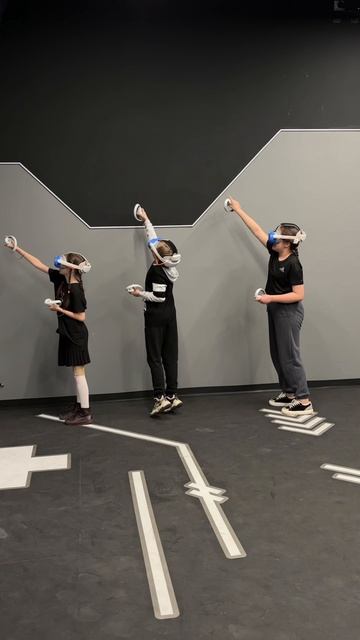 VR-арена — это как спортзал и видеоигра одновременно! смотреть онлайн