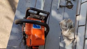 пила stihl 180 заводится и через время глохнет.