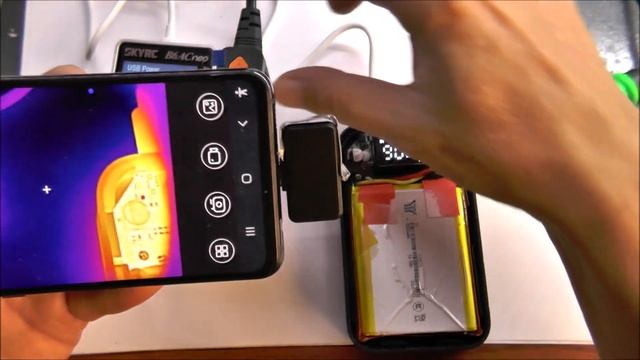 Небольшой с быстрой зарядкой, индикацией напряжения и