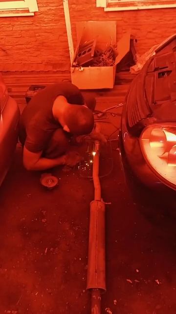 сварка выхлопной трубы смотреть онлайн