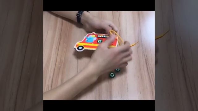 Деревянный набор из 5 шнуровок для малышей Транспорт