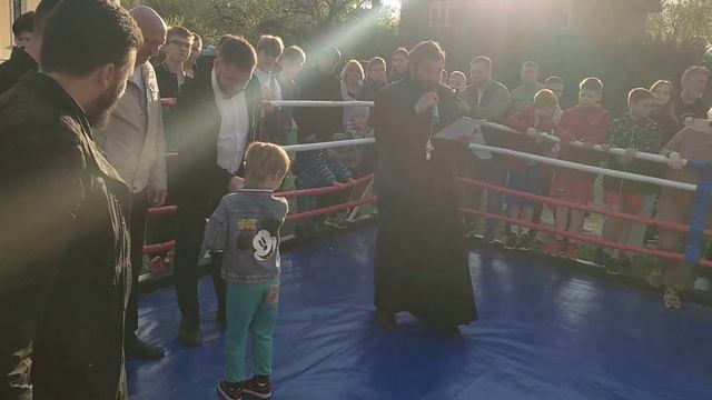 Наш сын заслужил 1 место победил досрочно в 2 боях и пол