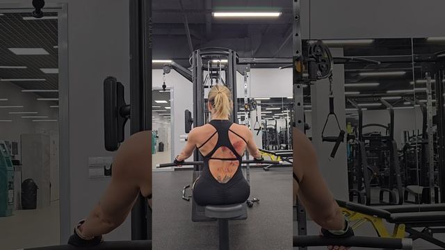 Горизонтальная тяга широким хватом смотреть онлайн