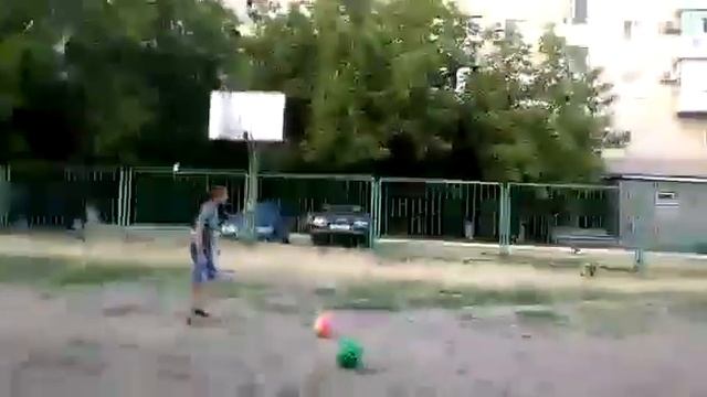 Непредсказуемый мяч челендж ) смотреть онлайн