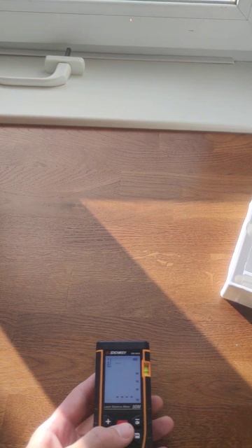 Лазерная Рулетка указка дальномер Sndway смотреть онлайн