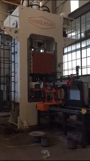 Работа пресса Hidroliksan смотреть онлайн