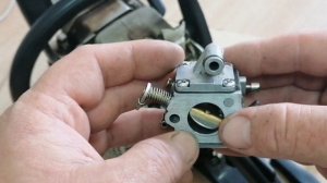 Китайский карбюратор на бензопилу STIHL MS 180.