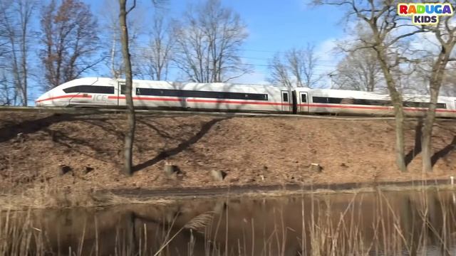 Учим цвета и поезда. Железнодорожный транспорт для де?