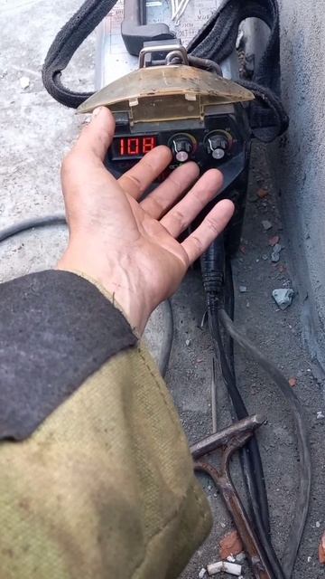 вот вам и поток 😁✌️👊😉 #сваркатруб #сварщик смотреть онлайн