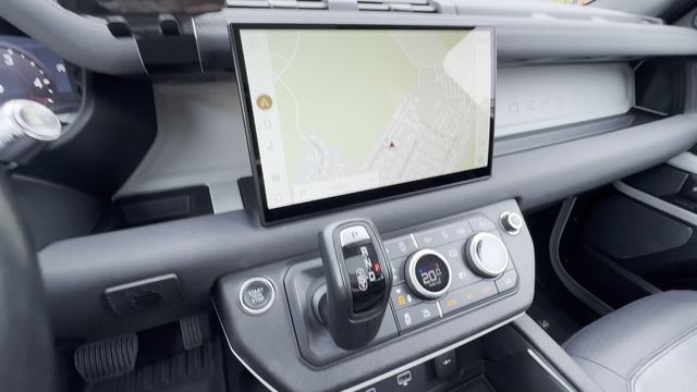 Land Rover Defender 2021, 1 владелец, 76000 км смотреть онлайн