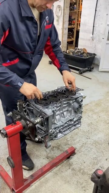 СБОРКА ГОНОЧНОГО МОТОРА HONDA K 20 A 250 СИЛ ! #хонда #k20a #engine #w смотреть онлайн