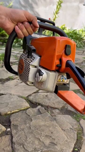 STIHL - MS 250 запуск з холодної!! смотреть онлайн
