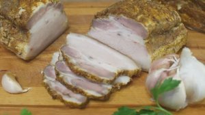 Готовлю так уже 20 лет! Невероятно сочная свиная грудинка в духовке - лучший рецепт!