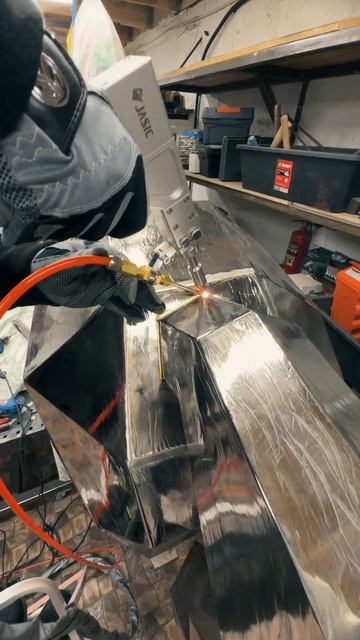💥Лазерная сварка. Качество шва на высоте👍 #лазерная? смотреть онлайн