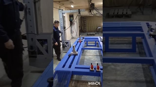 рабоче-крестьянский стапель с буквой "м" и цифрой 2)) смотреть онлайн