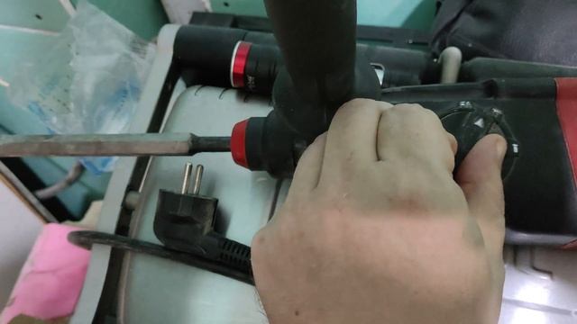 Перфоратор Einhell TC-RH 620 4F Брак! смотреть онлайн