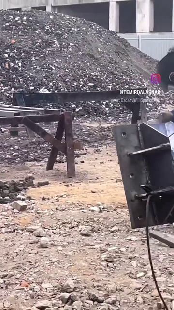 Сварочные работы любой сложности. Сварка закладных пл смотреть онлайн