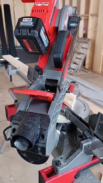 Пила торцовочная #Milwaukee 2734-20 FMS254Станина для торцовочно смотреть онлайн