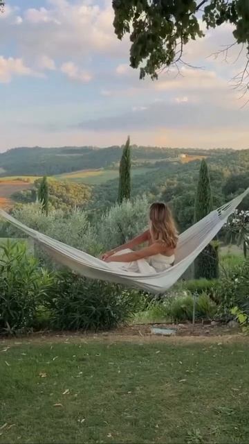 Ты привыкла делать то, во что никто не верил. Научилась закрывать кому попало двери #гдетвоймужчина смотреть онлайн