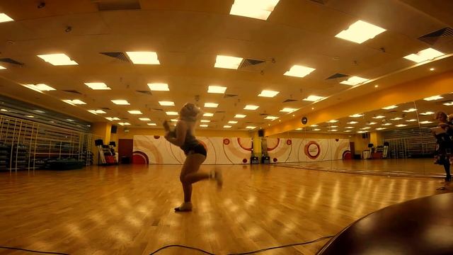 Копия видео Точь-в-точь 2014. Work b**ch! Ekaterina Khotko (Zorge Fitness) смотреть онлайн