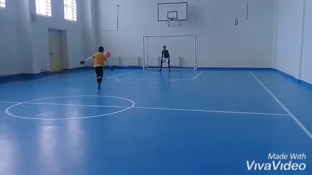 ♣Попал ударом через себя в баскетбольную корзину 🏀 / смотреть онлайн