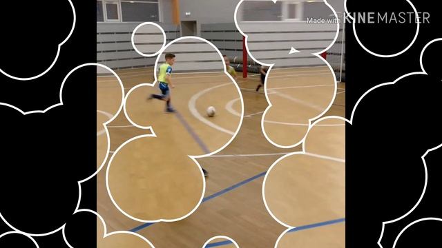 Удар! Гол! Нет - штанга!