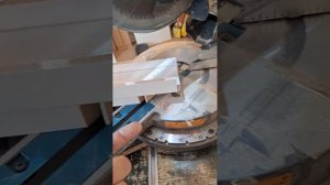 как правильно запиливать наличник под 45 градусов