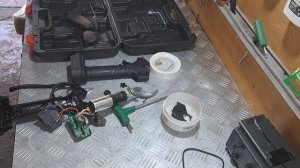 Секатор аккумуляторный Husqvarna(Китай) не включается - ре?