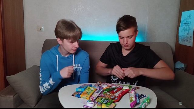 Пробуем АЗИАТСКИЕ СЛАДОСТИ **секретный бокс** (Китай, Я? смотреть онлайн