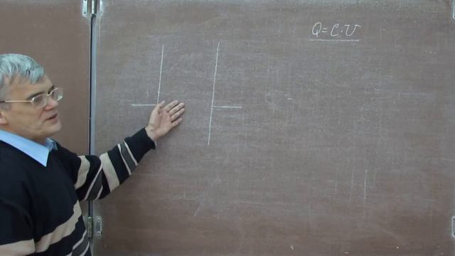 Лекция 115. Энергия заряженного конденсатора смотреть онлайн