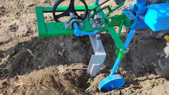 Картофелекопалка для мотоблока. Утиный хвост. смотреть онлайн