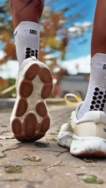 Спортивная модель Fila Float Maxxi 2 смотреть онлайн