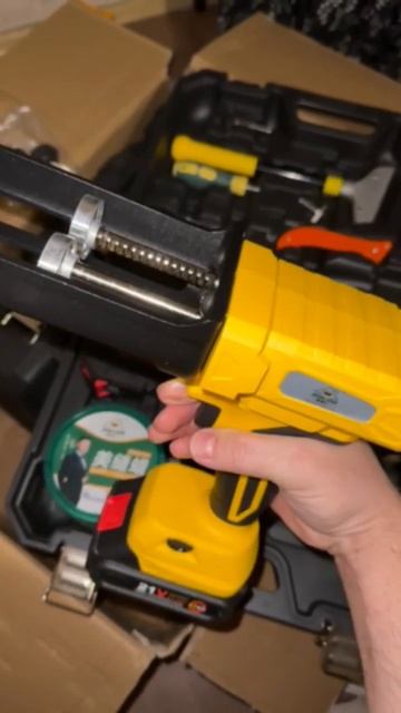 Аккумуляторный пистолет для двухкомпонентной эпокси? смотреть онлайн