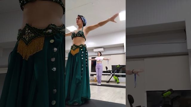 Урок восточного танца