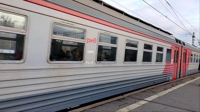 17 октября Электропоезд ЭТ2М-126 Сообщением Шапки-Санкт-?