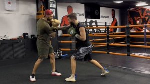 Как Уйти от Самого Болезненного Удара в Боксе!