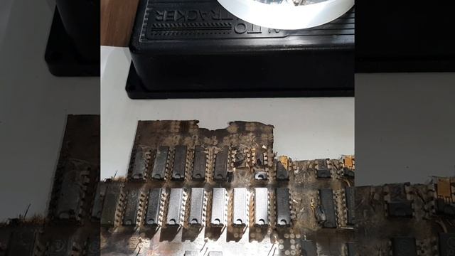 ПЛАТЫ С ЗОЛОТОМ с крайнего копа... смотреть онлайн