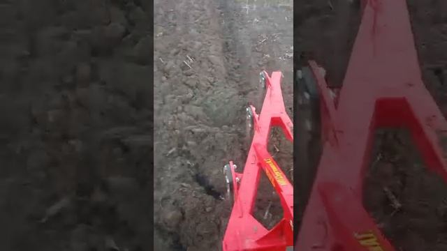 В бой идут одни старики! Т-70 с плугом ПС-3/35 ещё повоюет! смотреть онлайн