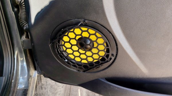 Прослушивание компонентной акустики Recoil RLM65