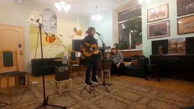 Жанна д' Арк , салон 