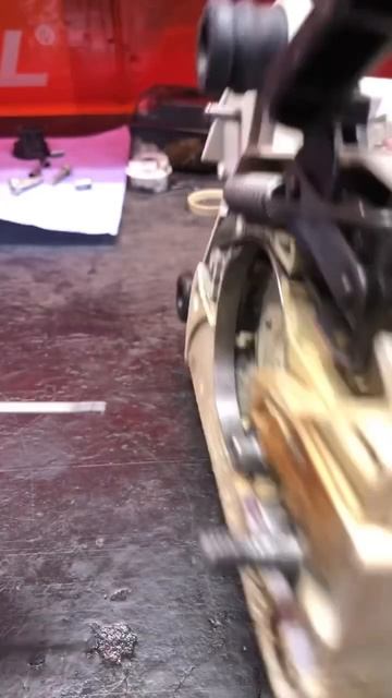 Бензопила STIHL MS 170 / 180 изготовление заглушки масляного смотреть онлайн