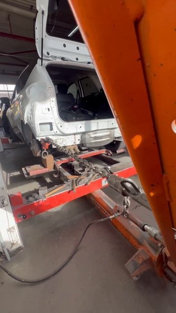 Рихтовочный стапель в работе!Рено🫶 смотреть онлайн