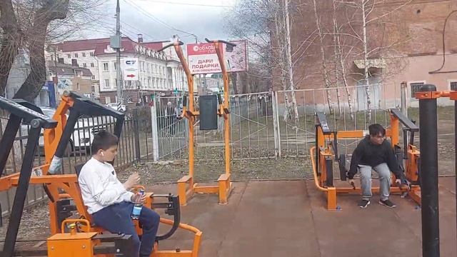 Бесплатная спортивная площадка Энгельс Площадь Свобо