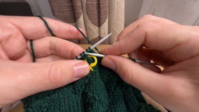 Базова шапка спицями. #вязання #вязання_спицями #вязан?