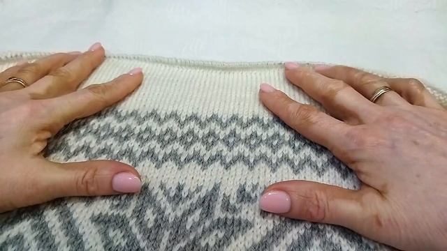 МК1 Свитер с Жаккардовым рисунком!